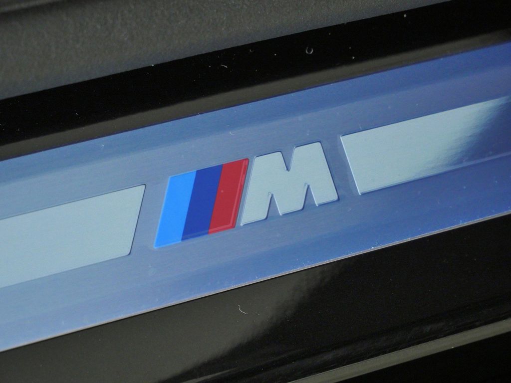 Thumbnail: 2027 BMW 5 Series - 24