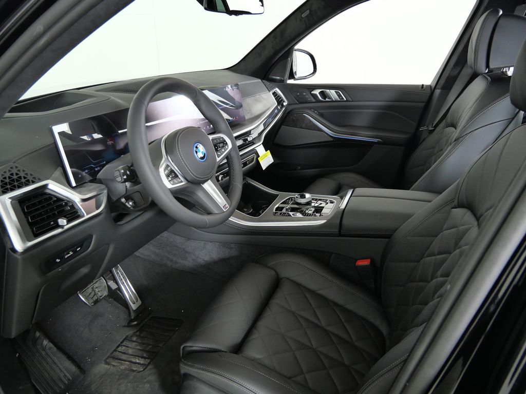 Thumbnail: 2026 BMW X5 - 35