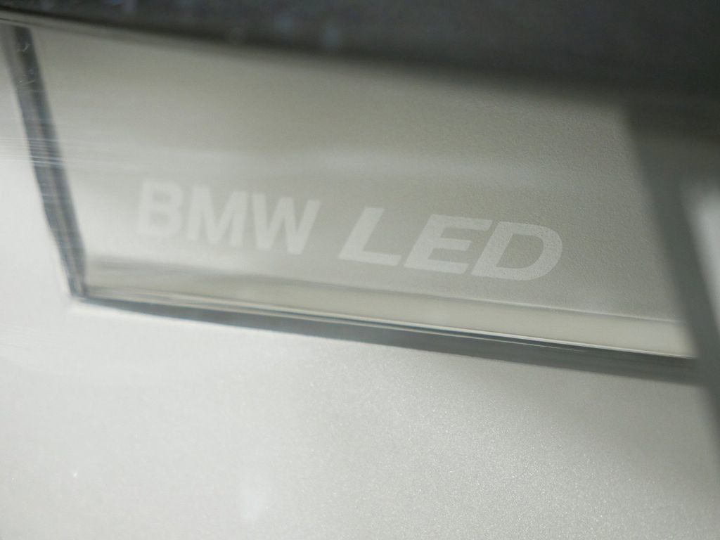 Thumbnail: 2025 BMW iX - 19