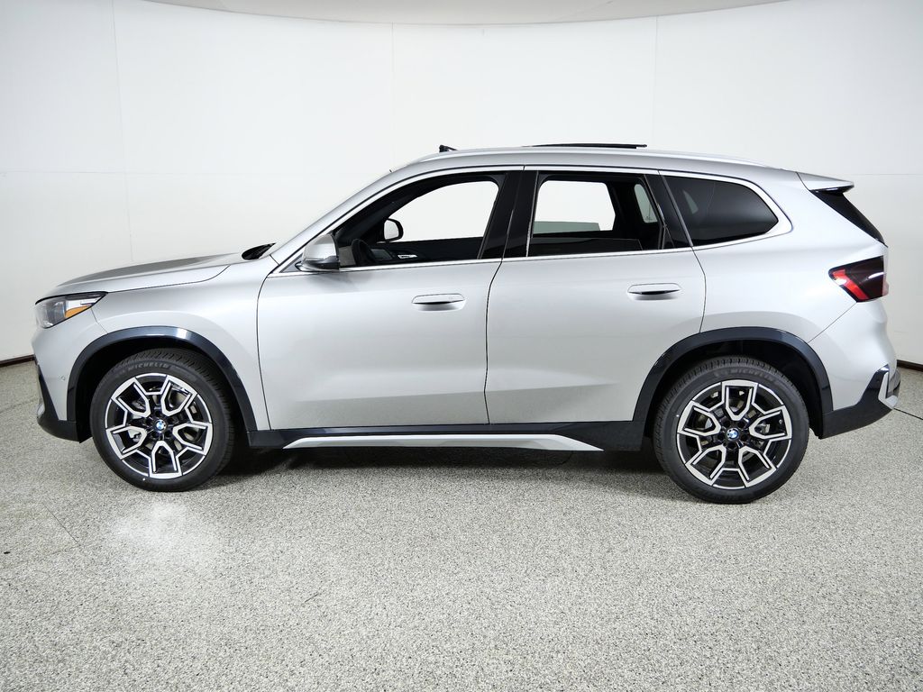 Thumbnail: 2026 BMW X1 - 15