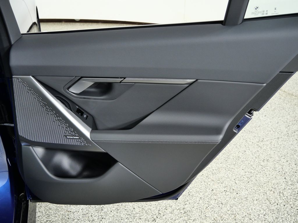 Thumbnail: 2026 BMW 5 Series - 24