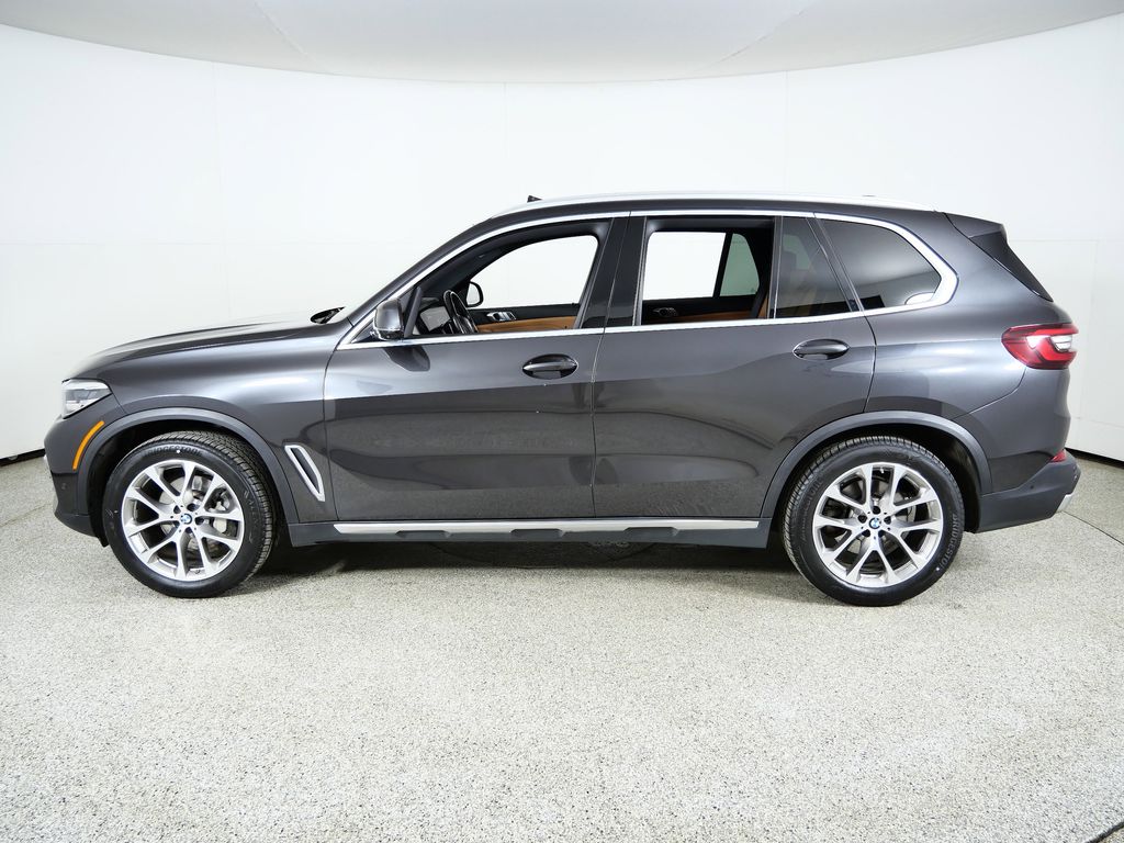 Thumbnail: 2021 BMW X5 - 16