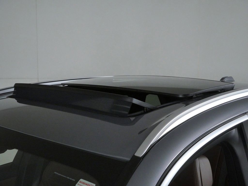 Thumbnail: 2026 BMW X5 - 17