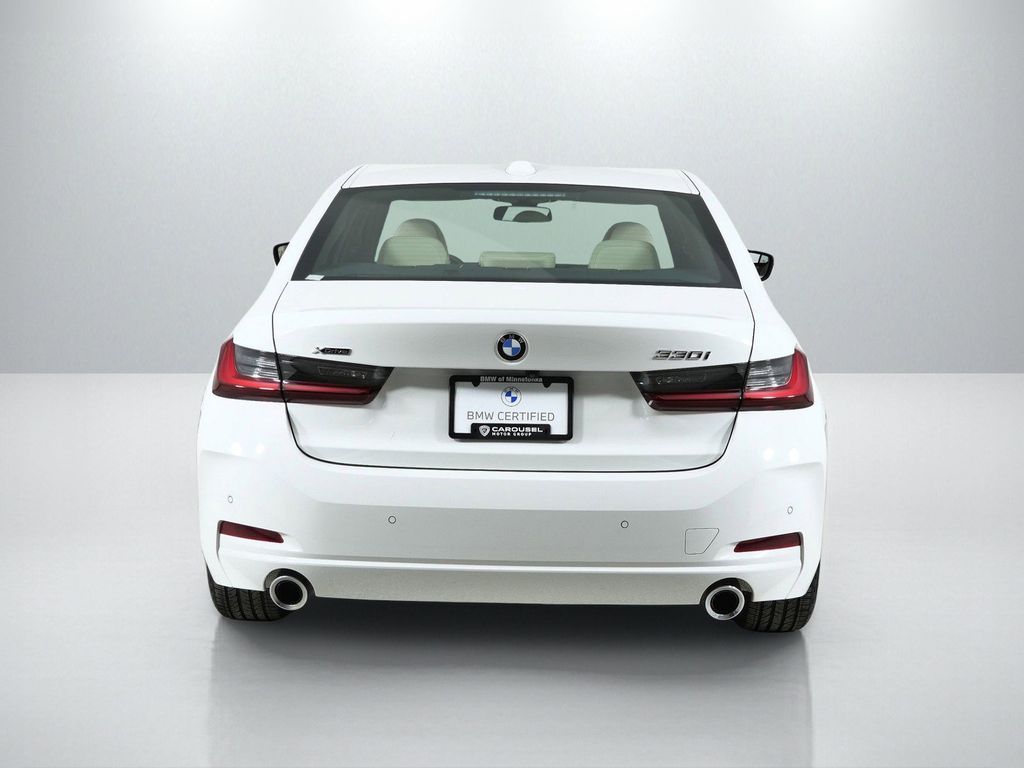 Thumbnail: 2025 BMW 3 Series - 11