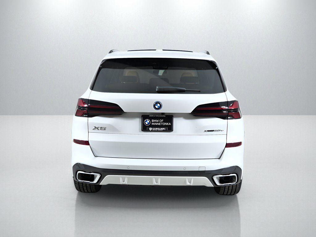 Thumbnail: 2026 BMW X5 - 11