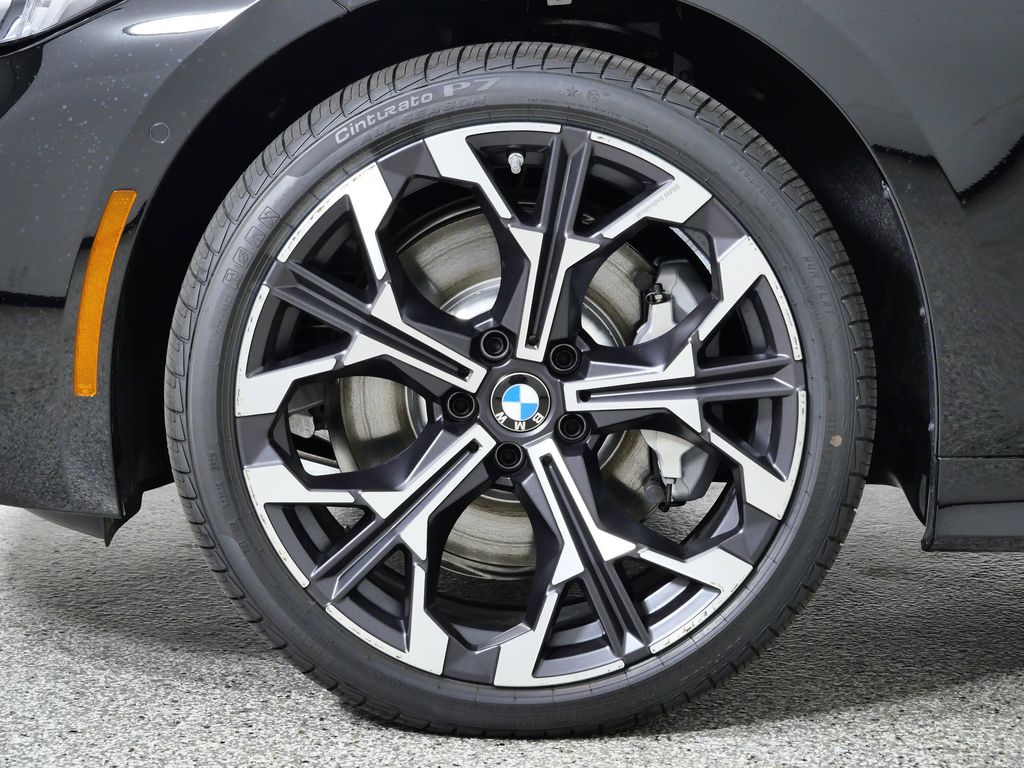 Thumbnail: 2026 BMW 3 Series - 17