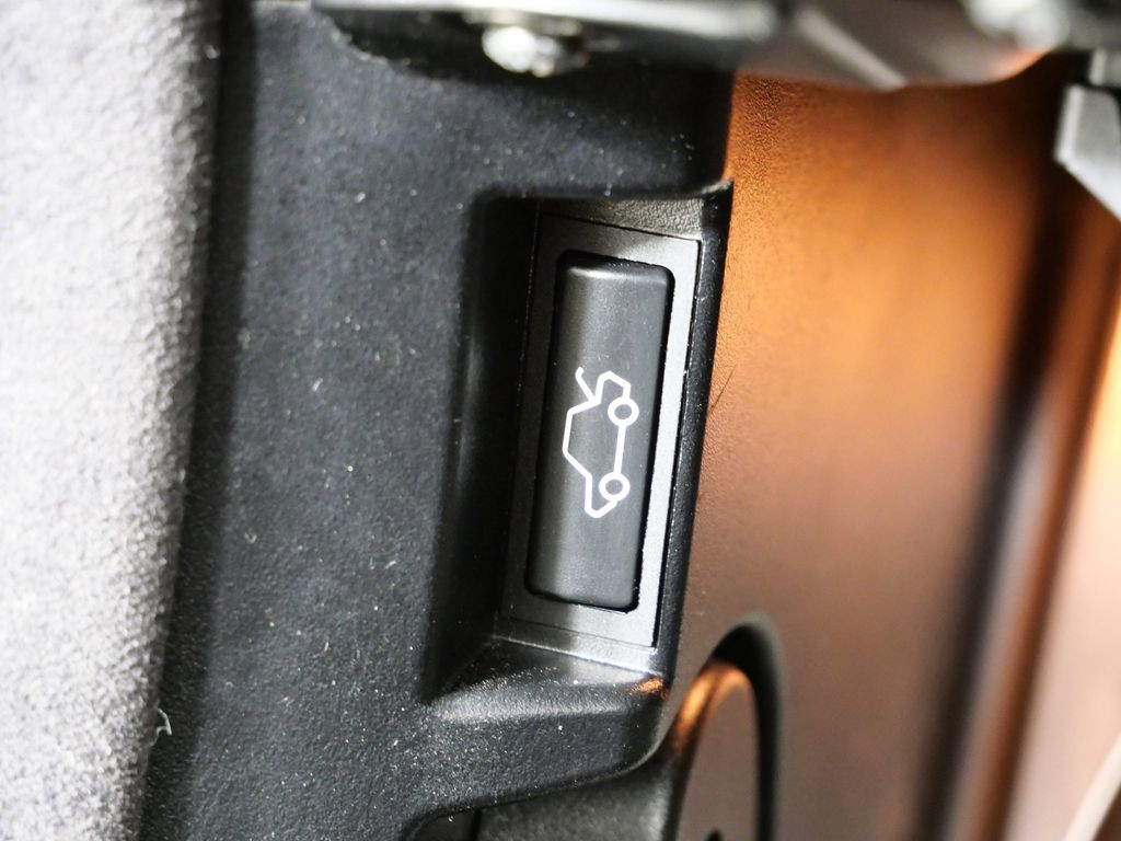 Thumbnail: 2004 BMW M3 - 35