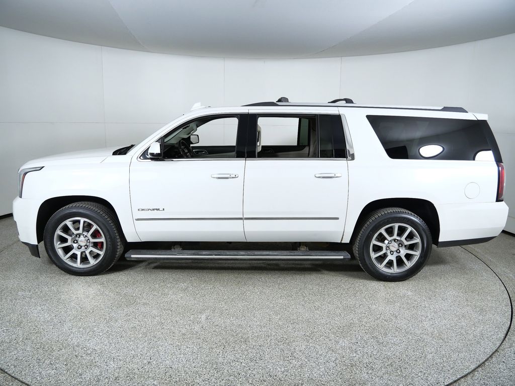 Thumbnail: 2018 GMC Yukon XL - 16