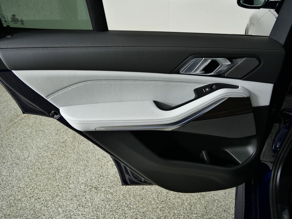 Thumbnail: 2026 BMW X5 - 31