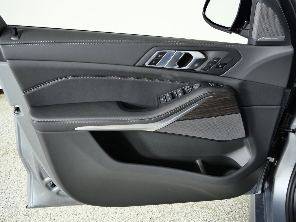 Thumbnail: 2026 BMW X5 - 34