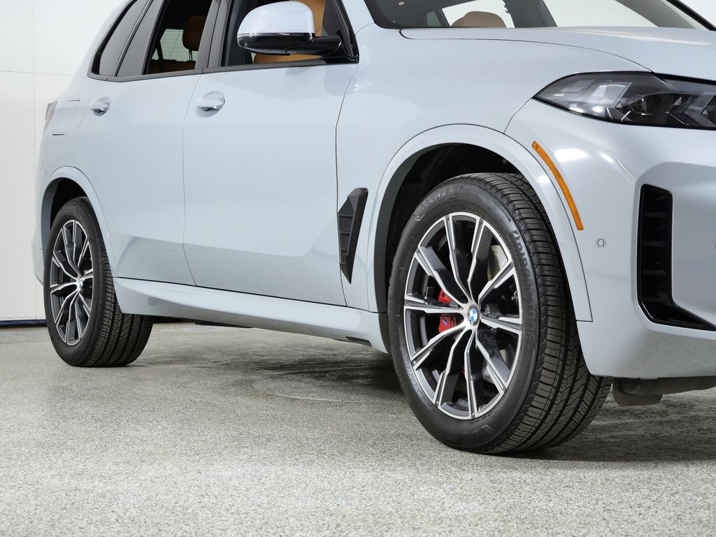 Thumbnail: 2024 BMW X5 - 8