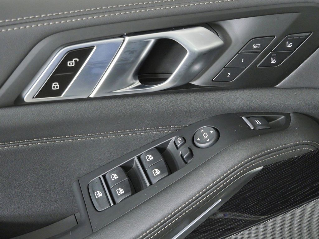 Thumbnail: 2026 BMW X5 - 37