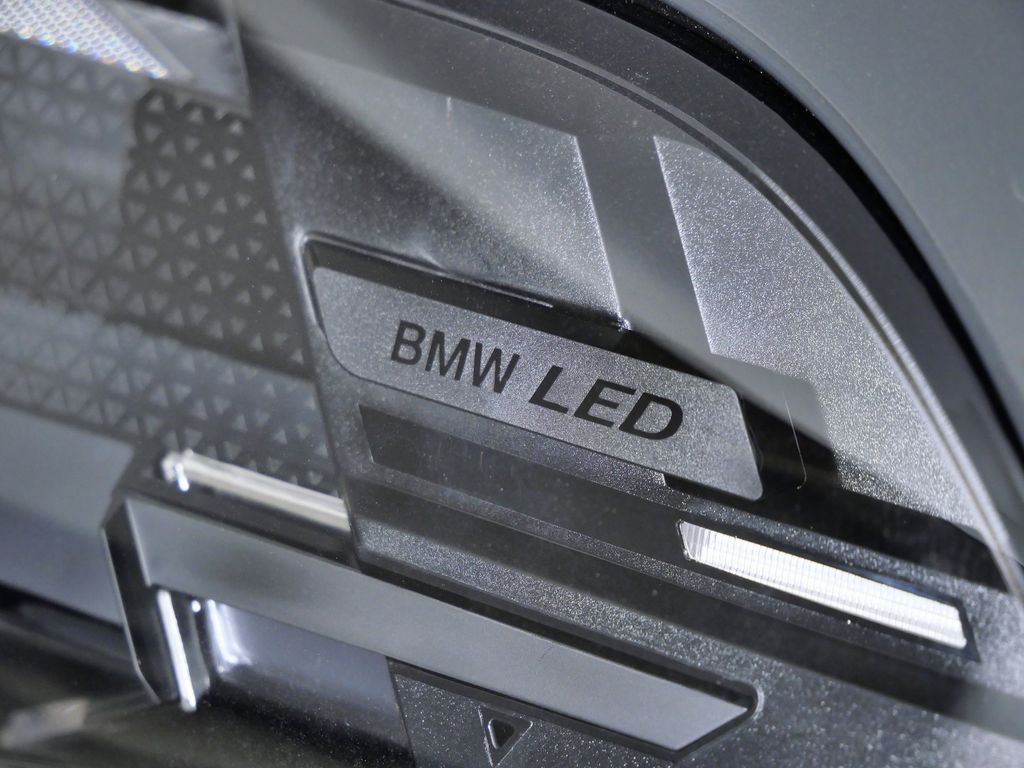 Thumbnail: 2026 BMW X5 - 4