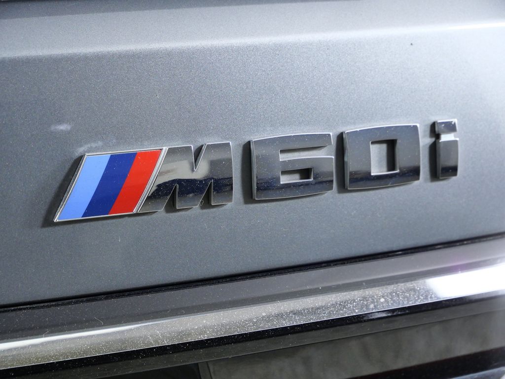 Thumbnail: 2024 BMW X7 - 15