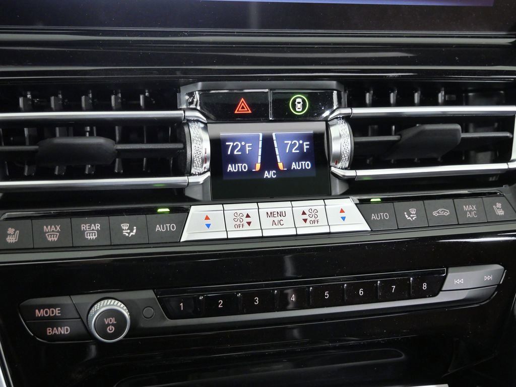 Thumbnail: 2026 BMW 8 Series - 47