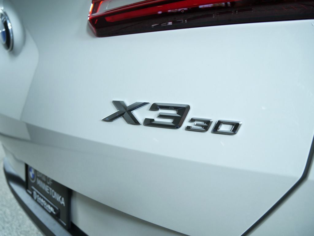 Thumbnail: 2026 BMW X3 - 11