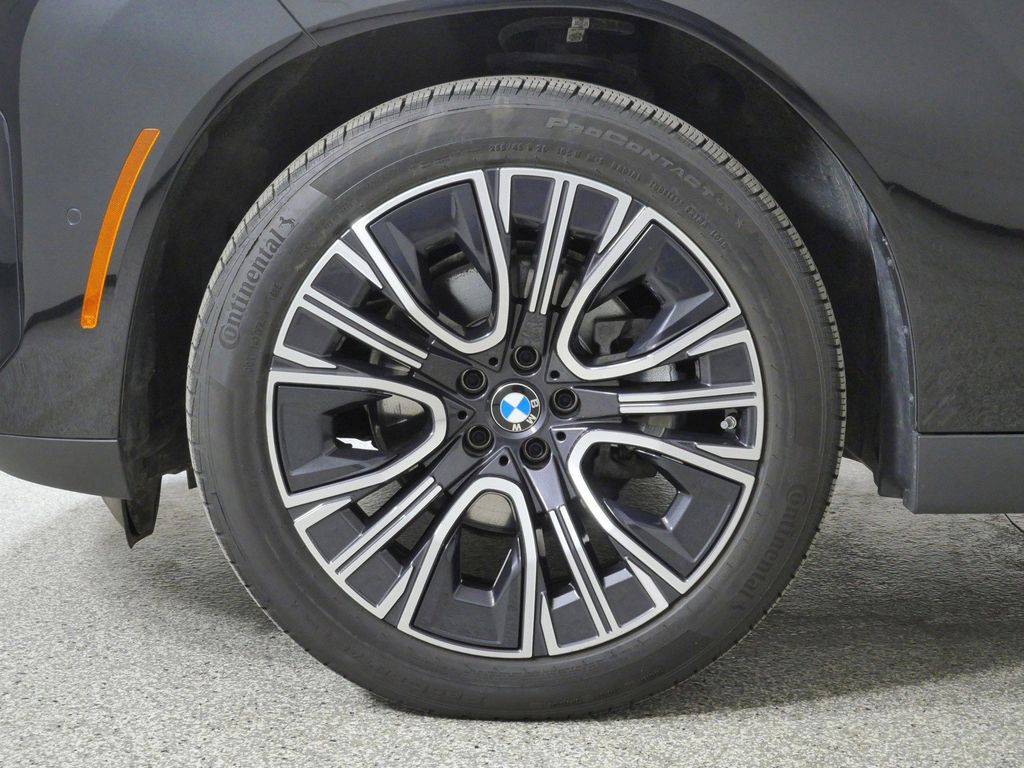 Thumbnail: 2025 BMW X3 - 21