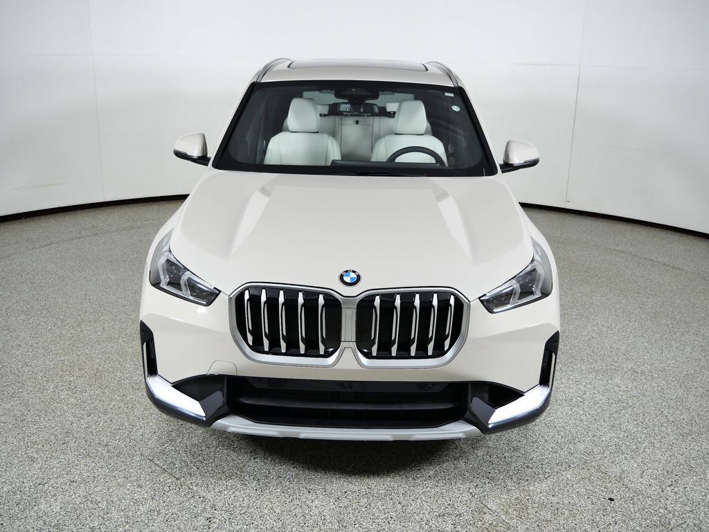 Thumbnail: 2026 BMW X1 - 18