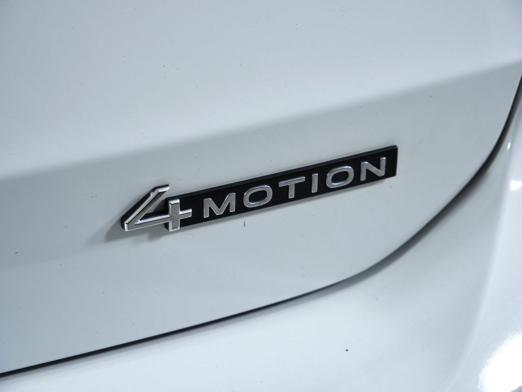 Thumbnail: 2024 Volkswagen Taos - 14