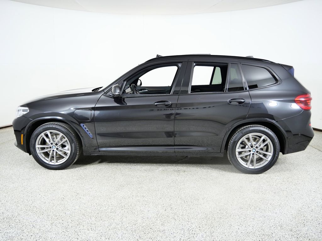 Thumbnail: 2021 BMW X3 - 16