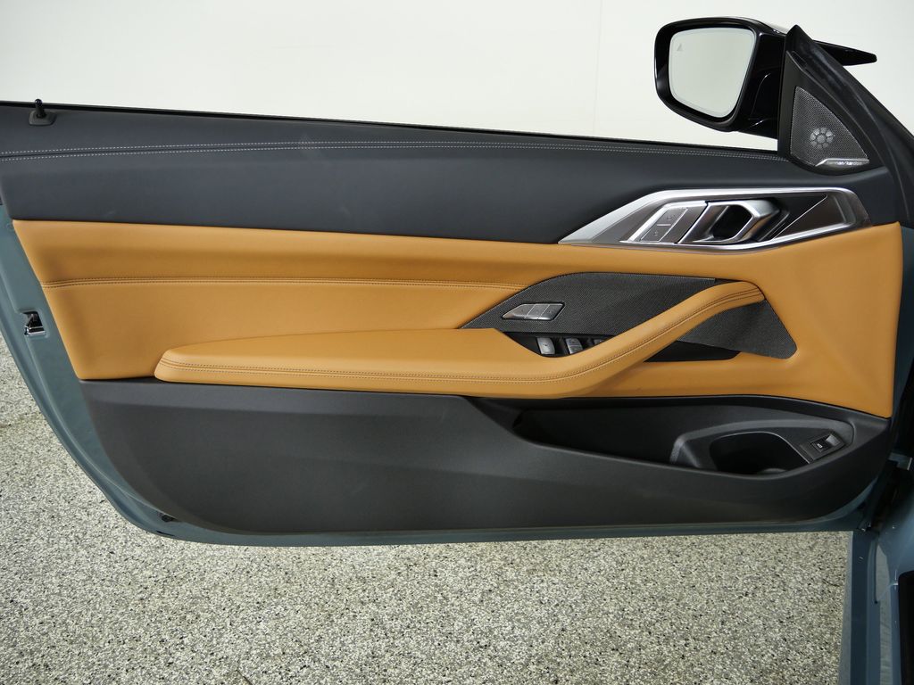 Thumbnail: 2025 BMW 4 Series - 32