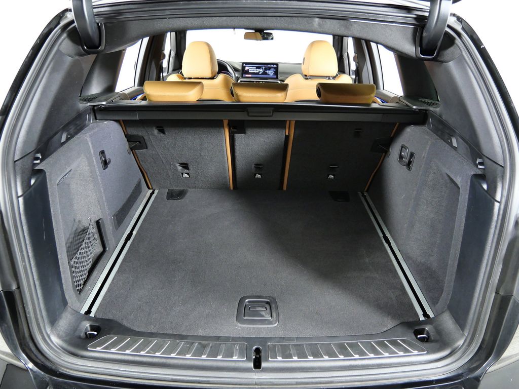 Thumbnail: 2022 BMW X3 - 28