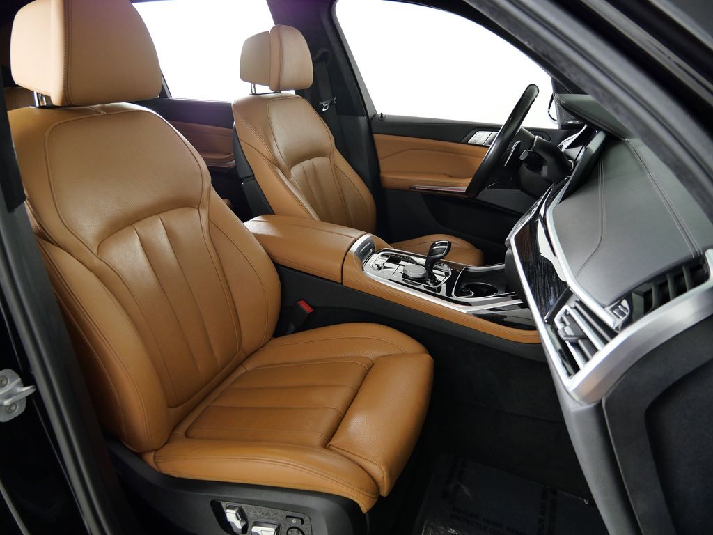 Thumbnail: 2020 BMW X7 - 22