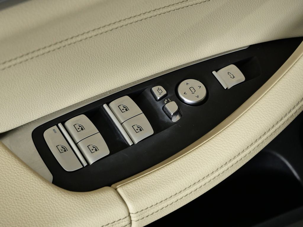 Thumbnail: 2021 BMW X3 - 36