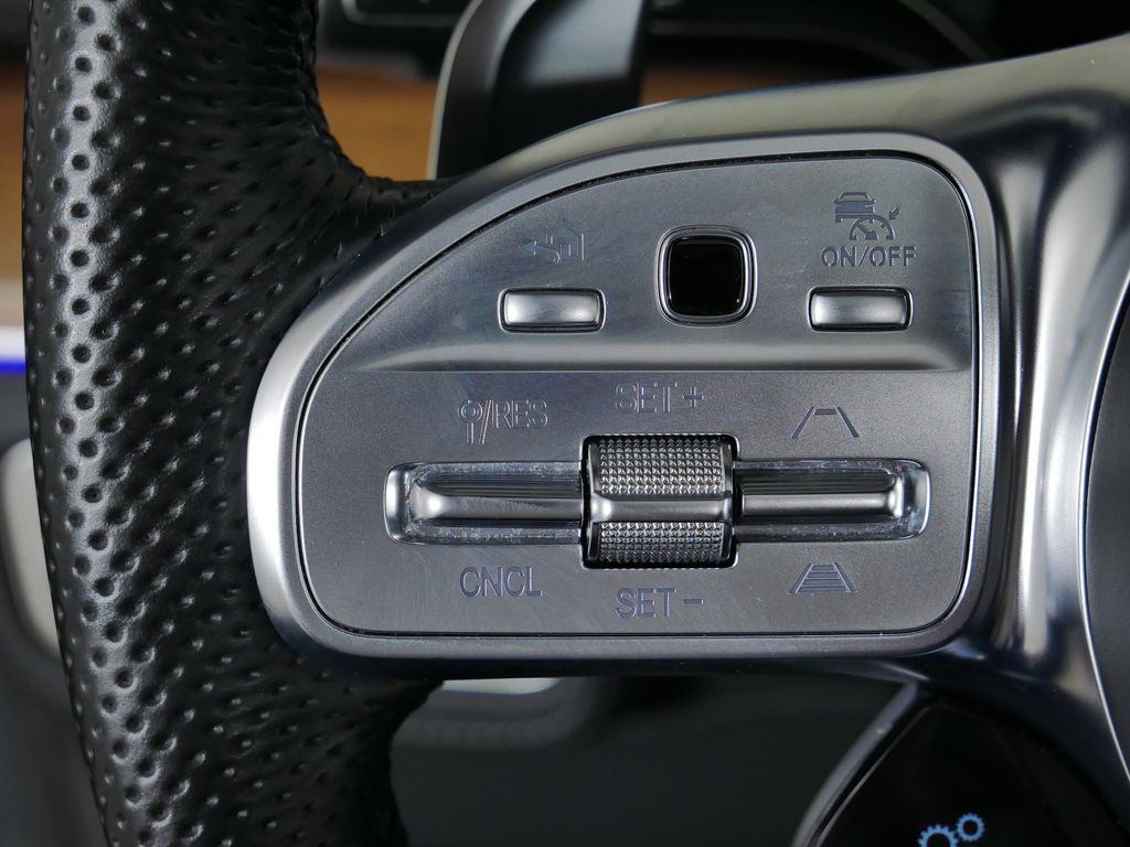 Thumbnail: 2023 Mercedes-Benz GLE - 40