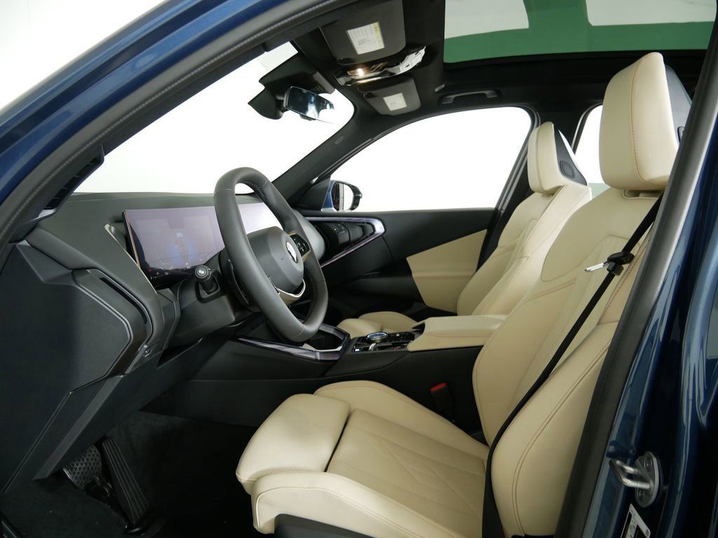 Thumbnail: 2025 BMW X3 - 31