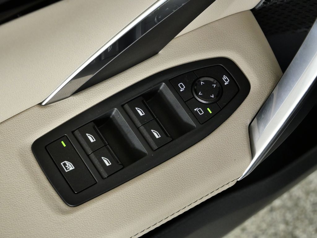 Thumbnail: 2025 BMW X1 - 39