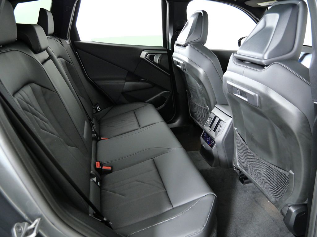 Thumbnail: 2026 BMW X3 - 25