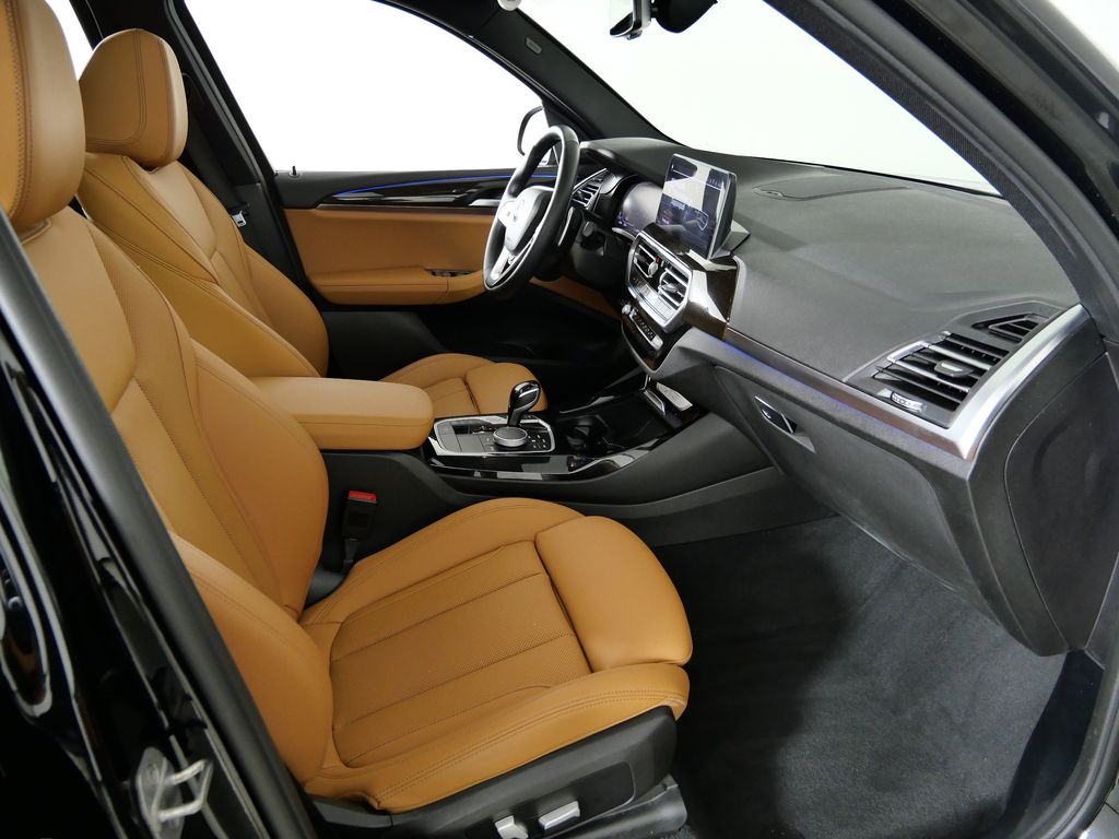 Thumbnail: 2022 BMW X3 - 21