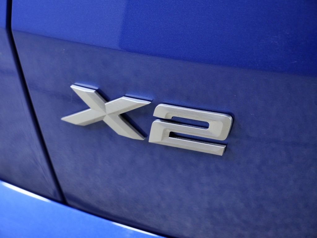 Thumbnail: 2026 BMW X2 - 13
