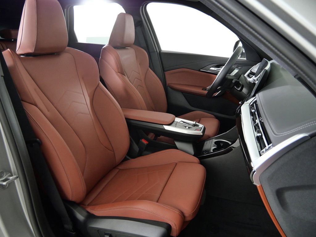 Thumbnail: 2026 BMW X1 - 21