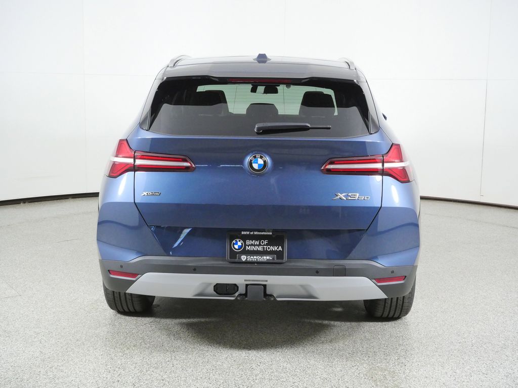 Thumbnail: 2026 BMW X3 - 10
