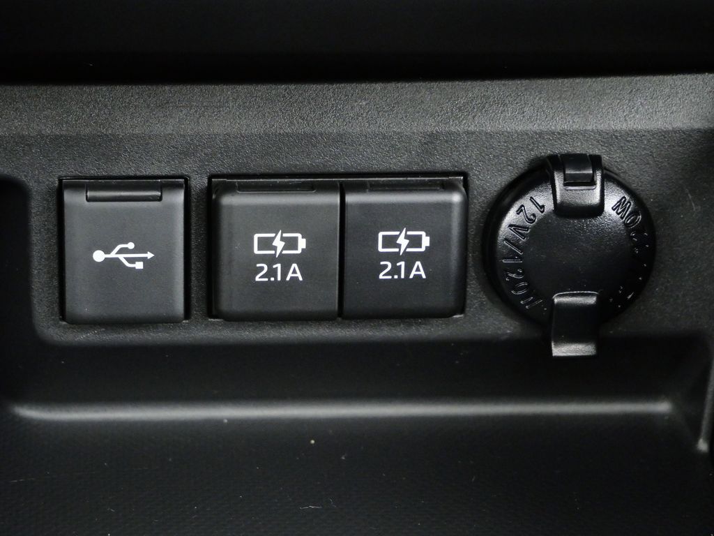 Thumbnail: 2020 Toyota Highlander - 45