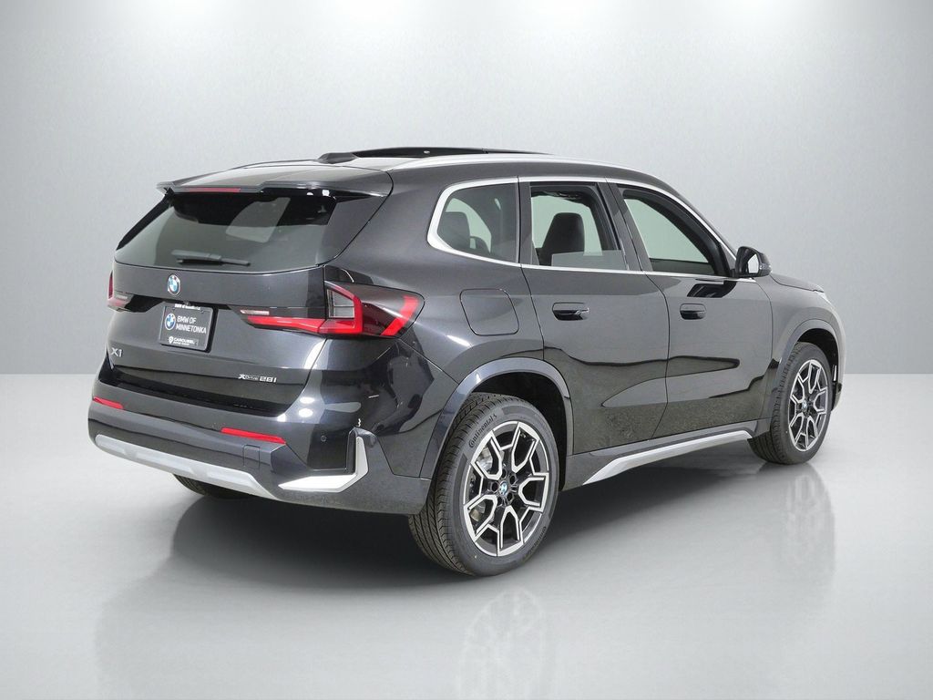 Thumbnail: 2026 BMW X1 - 9