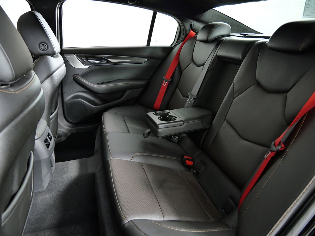 Thumbnail: 2022 Cadillac CT5 - 31