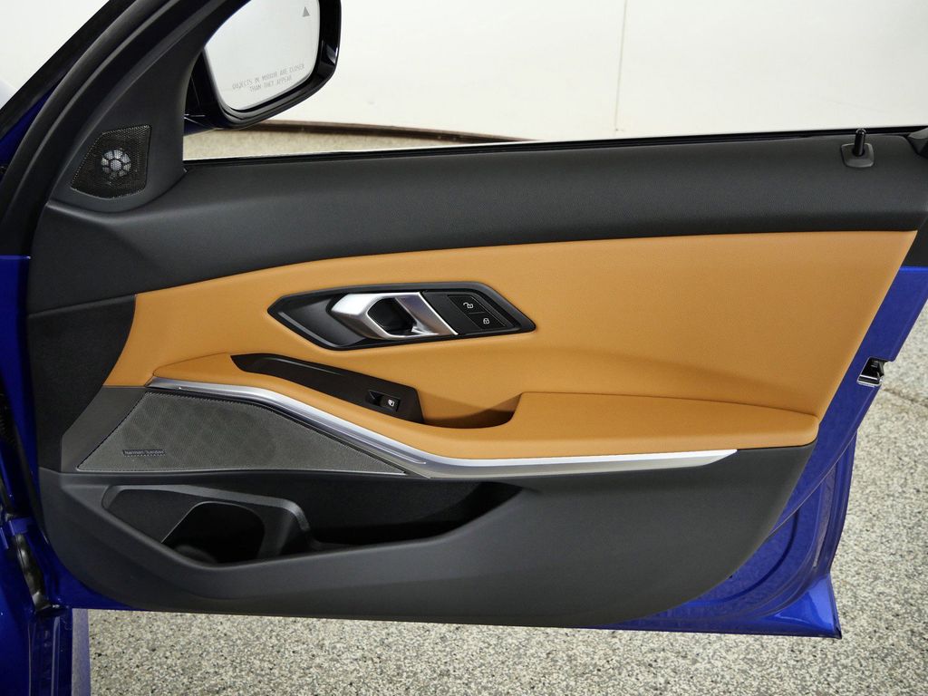 Thumbnail: 2026 BMW 3 Series - 19