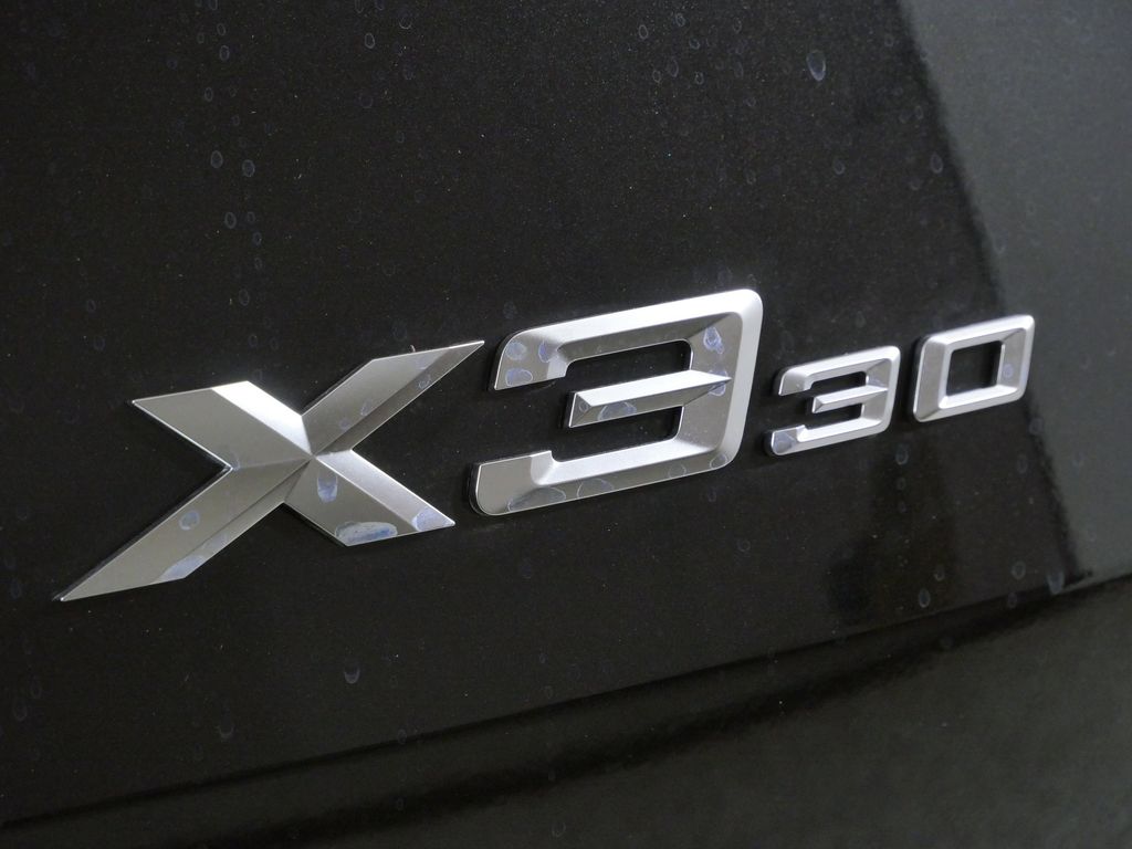 Thumbnail: 2026 BMW X3 - 12