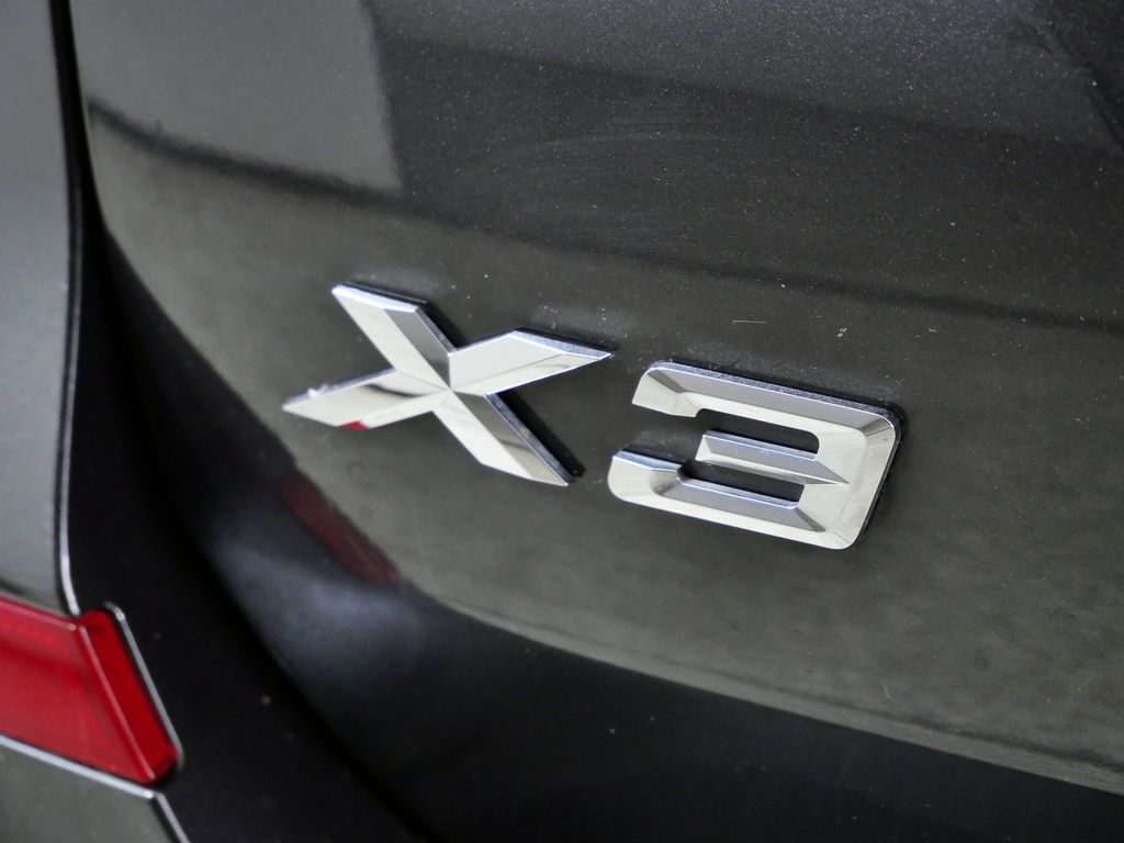 Thumbnail: 2021 BMW X3 - 14