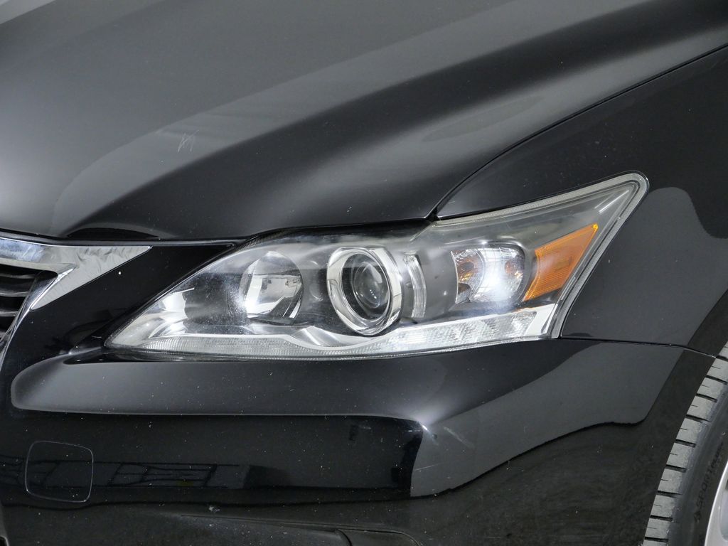 Thumbnail: 2013 Lexus CT - 4