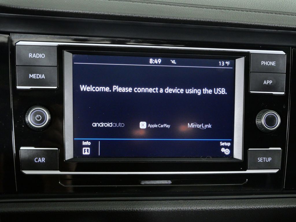 Thumbnail: 2019 Volkswagen Jetta - 41