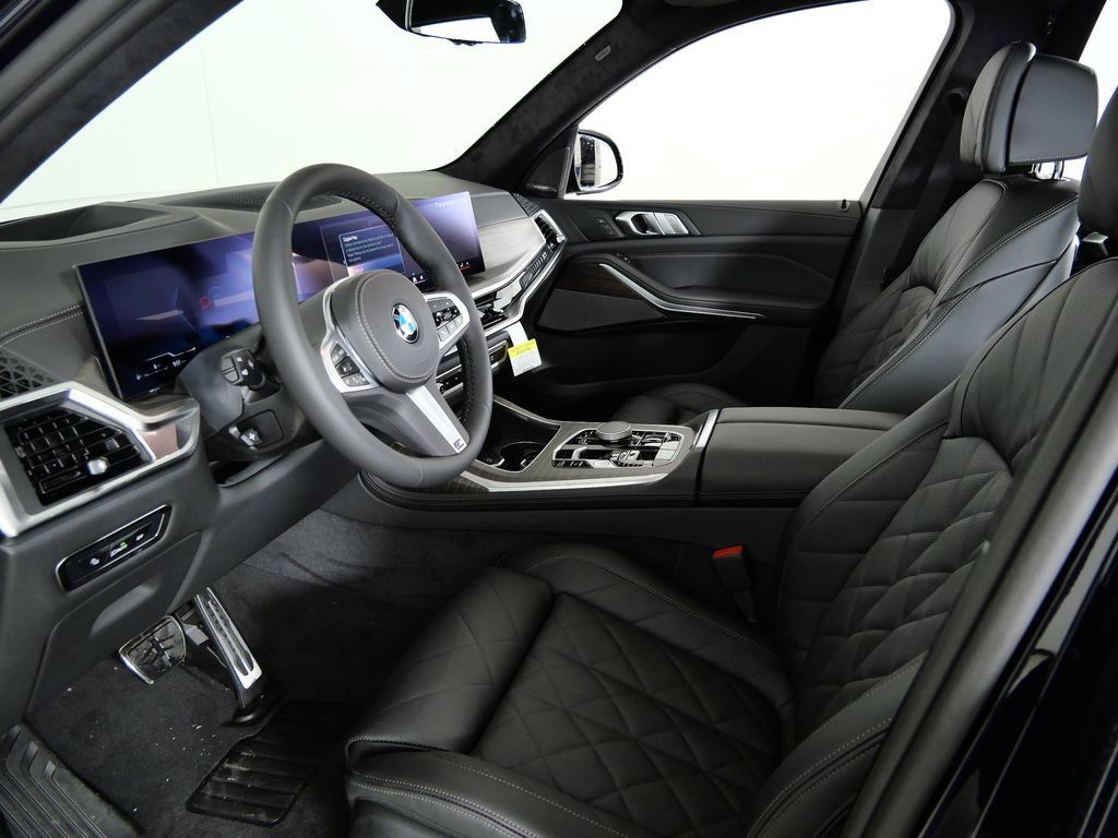 Thumbnail: 2026 BMW X7 - 37