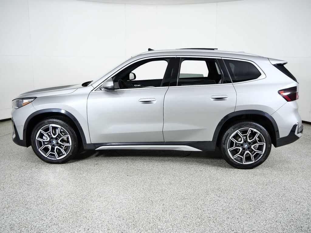 Thumbnail: 2026 BMW X1 - 17