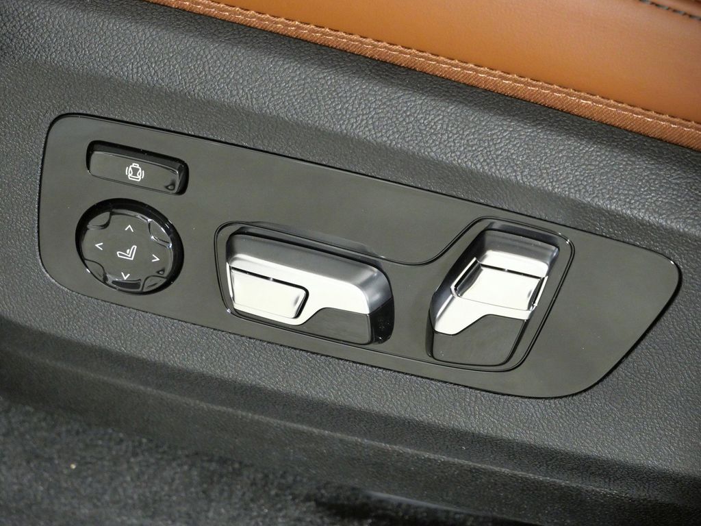 Thumbnail: 2026 BMW X5 - 39