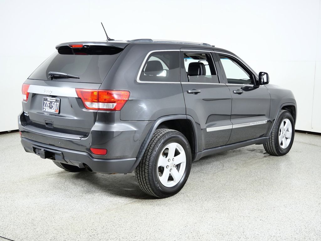 Thumbnail: 2011 Jeep Grand Cherokee - 10