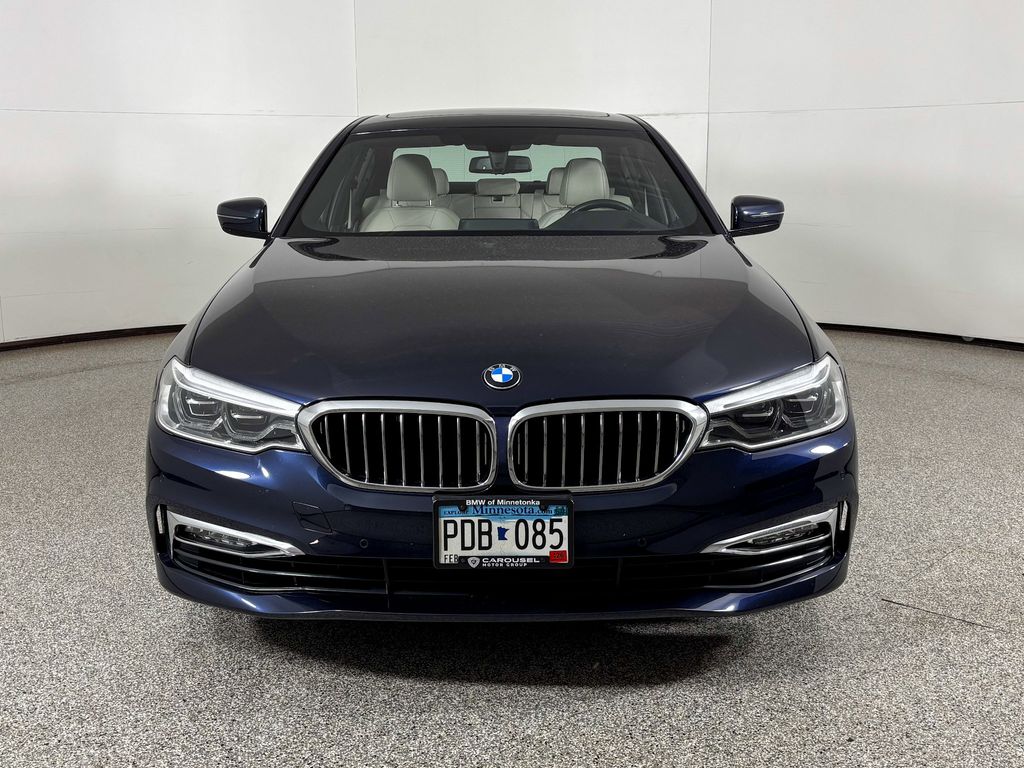 Thumbnail: 2017 BMW 5 Series - 3