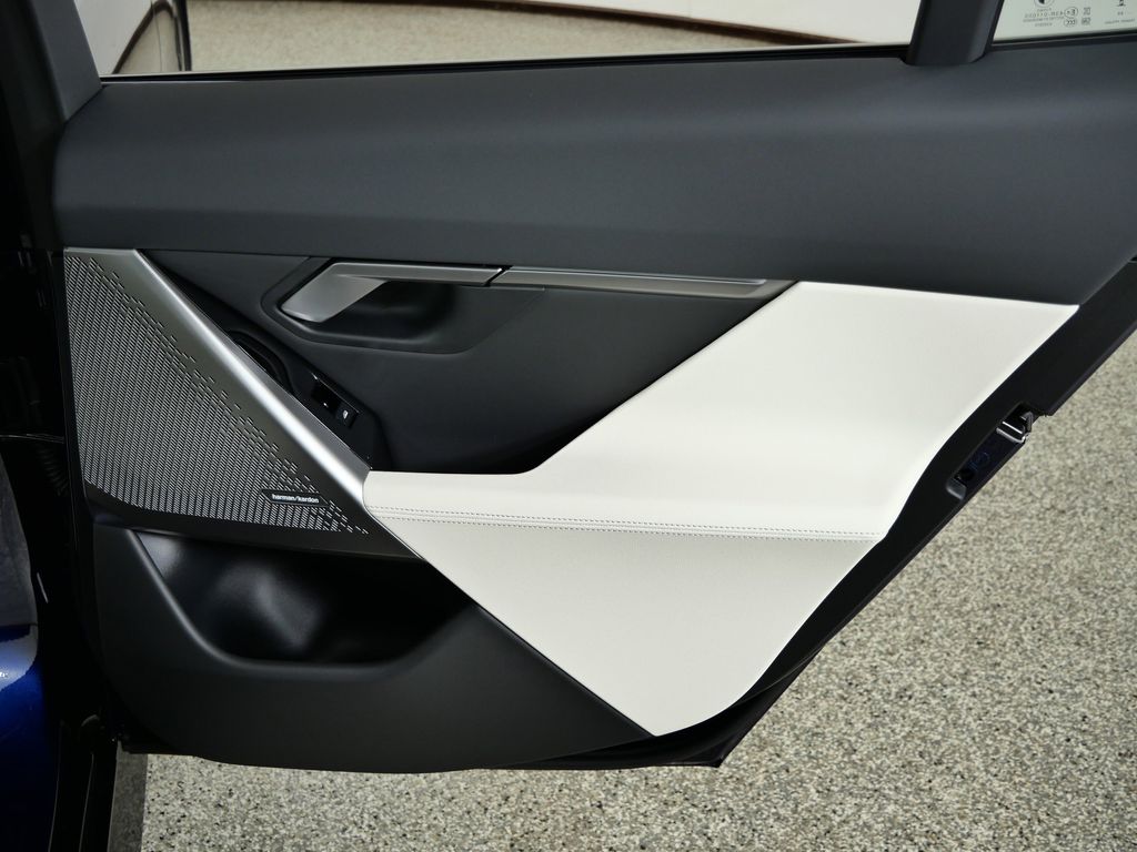 Thumbnail: 2026 BMW 5 Series - 24